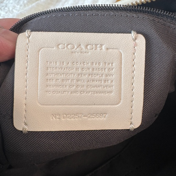 Sold! - Picture 4 of 9